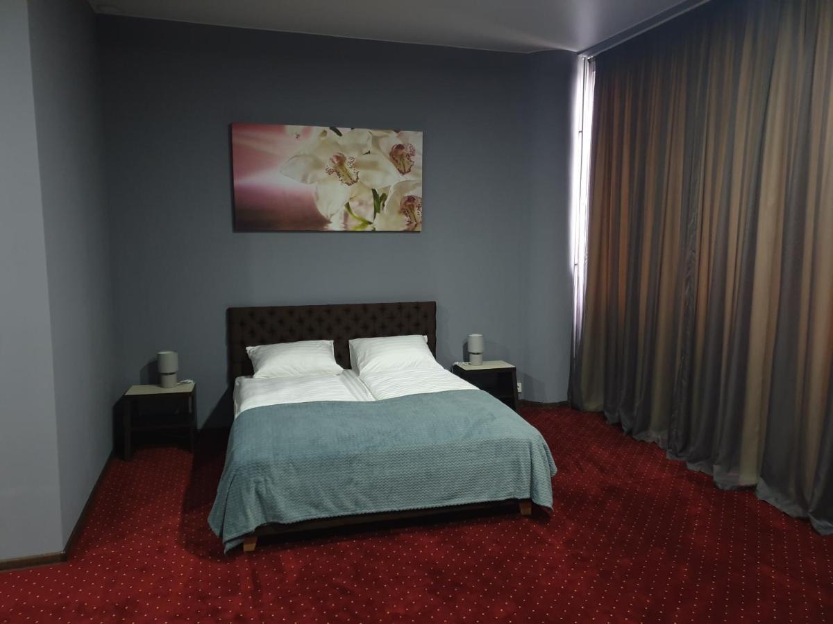 Lex Trend Hotel Irpień Zewnętrze zdjęcie