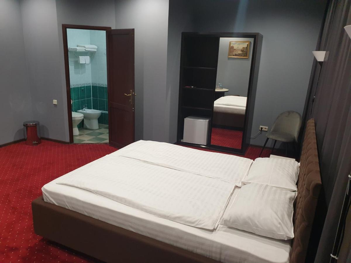 Lex Trend Hotel Irpień Zewnętrze zdjęcie
