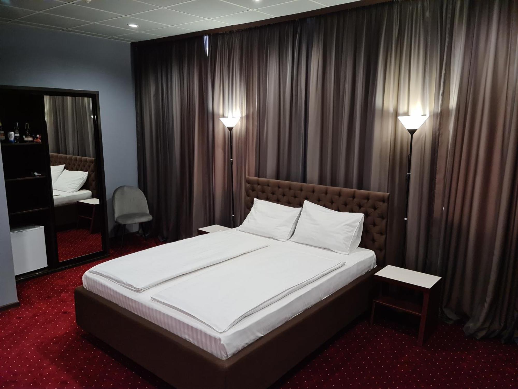 Lex Trend Hotel Irpień Zewnętrze zdjęcie