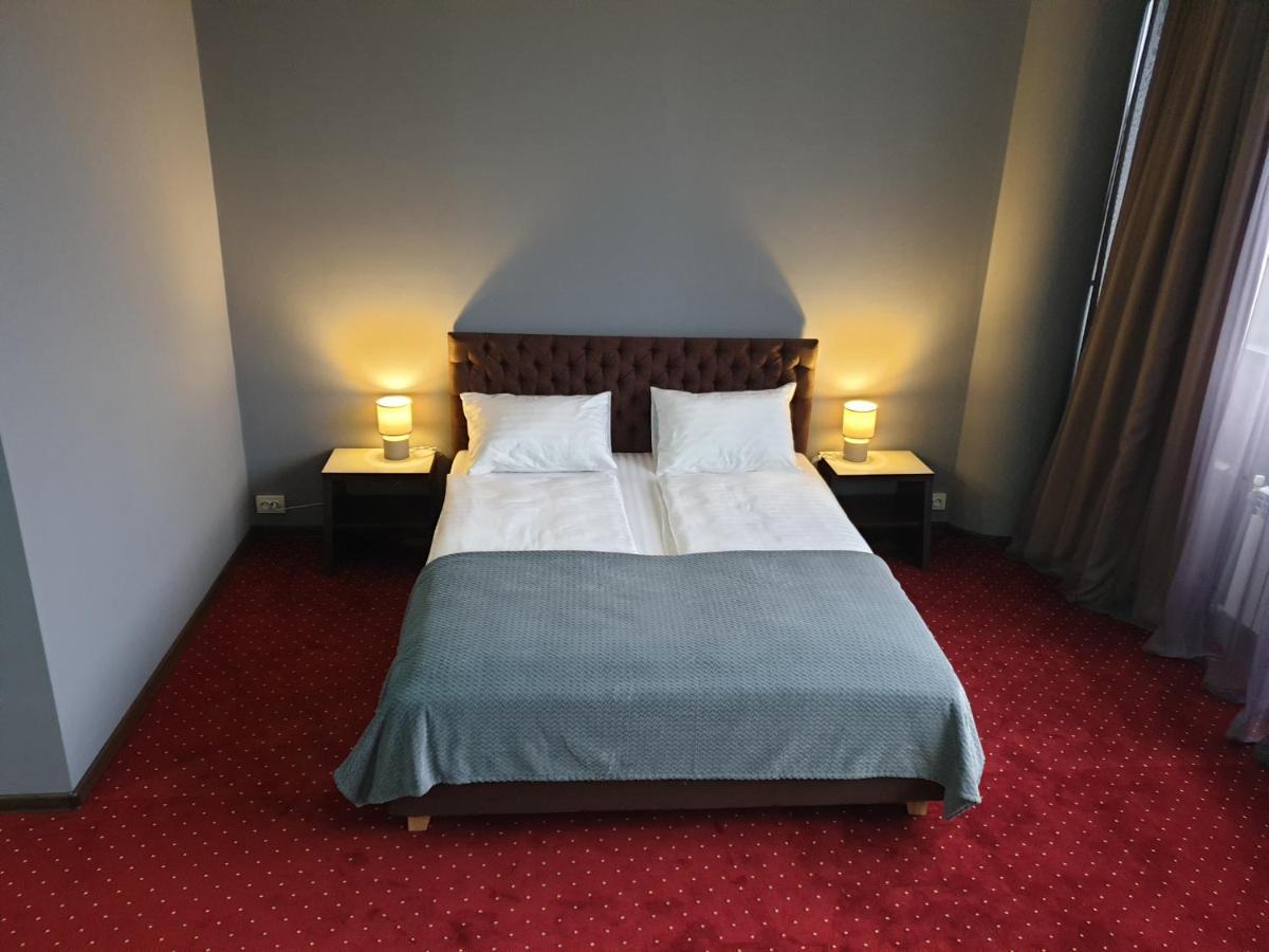 Lex Trend Hotel Irpień Zewnętrze zdjęcie