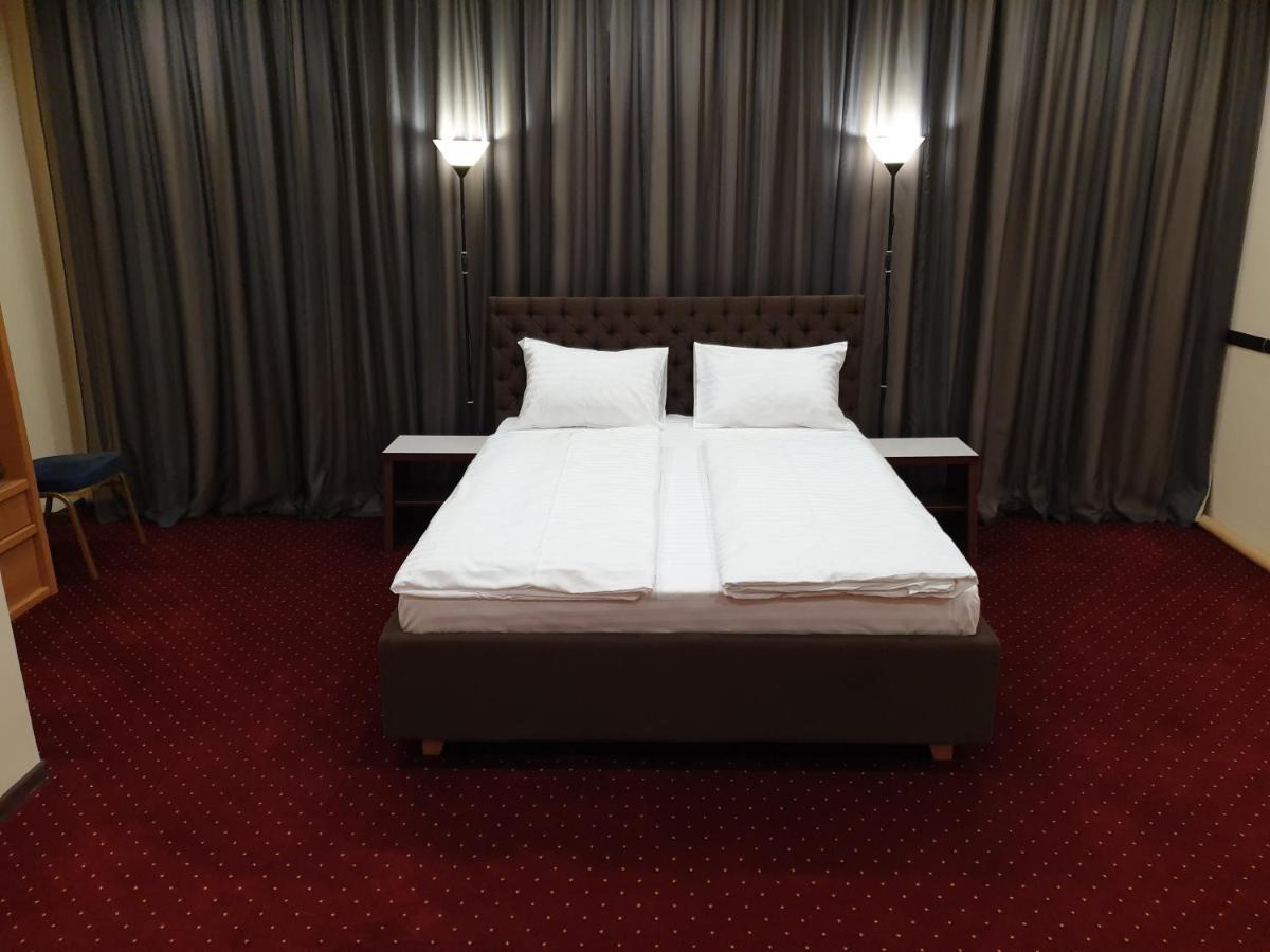 Lex Trend Hotel Irpień Zewnętrze zdjęcie