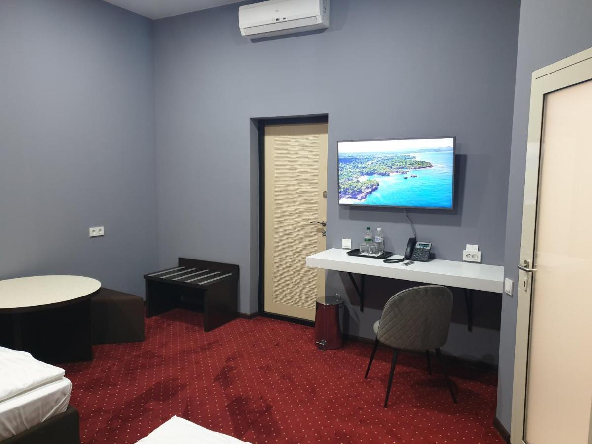 Lex Trend Hotel Irpień Zewnętrze zdjęcie