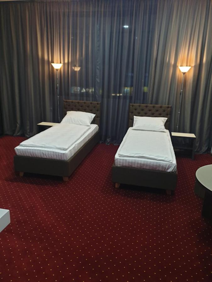 Lex Trend Hotel Irpień Zewnętrze zdjęcie